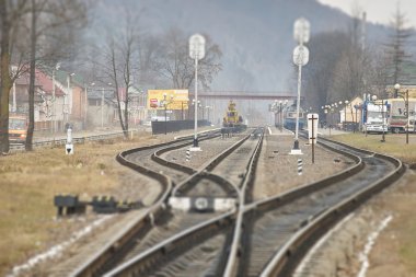 Demiryolu parça deposu. 