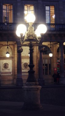 Paris Comedie Française bina ve ışık