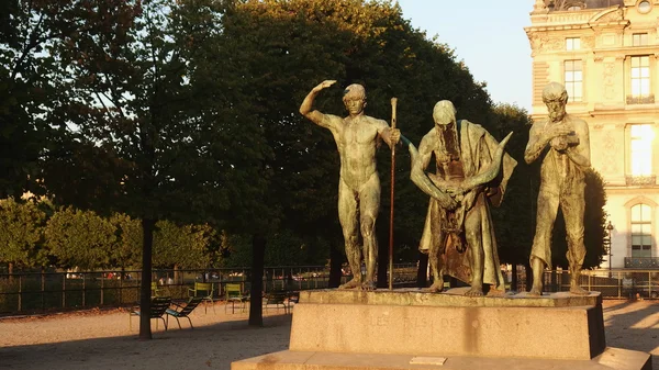 Paris tuileries Gartenskulptur — Stockfoto