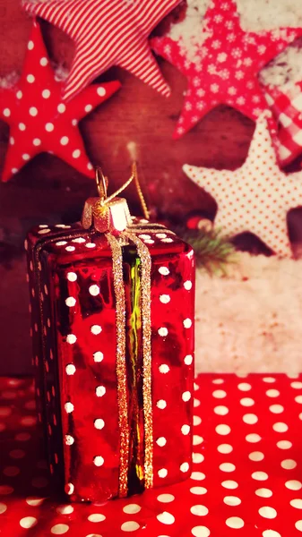 Weihnachtsgeschenk Dekor mit Sternen Hintergrund — Stockfoto