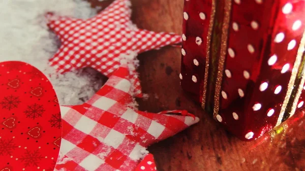 Weihnachtsgeschenk Dekor mit Sternen Hintergrund — Stockfoto