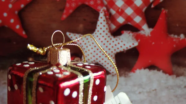 Decoración de regalo de Navidad con estrellas de fondo —  Fotos de Stock