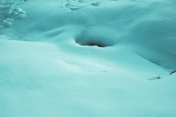 Oberfläche von frischem weißen Schnee. Winterbild. — Stockfoto