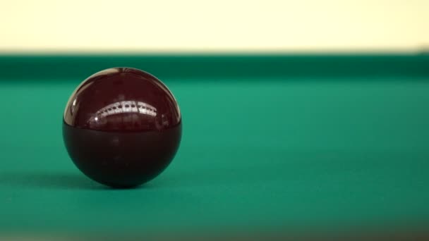 Cue Hitting the cue ball — Stock Video