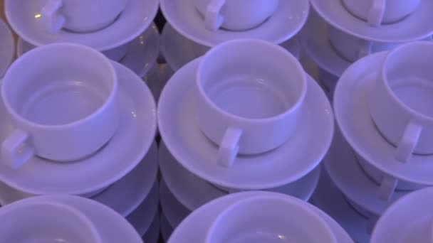 A csészék és csészealjak — Stock videók
