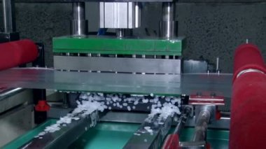 dosyasındaki delik delme atık. dosyasındaki delik Delme işlemi