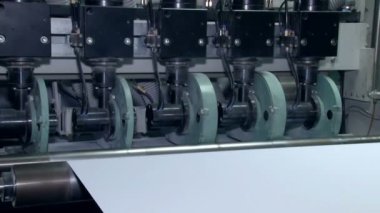 Kağıt ambalaj ve 4 kesme için hazırlık