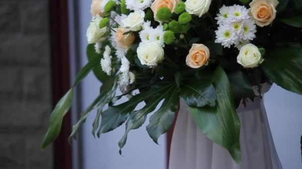 Boeket bloemen — Stockvideo