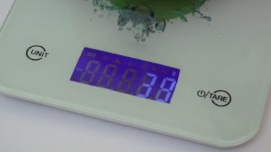 Dijital mutfak ölçekli
