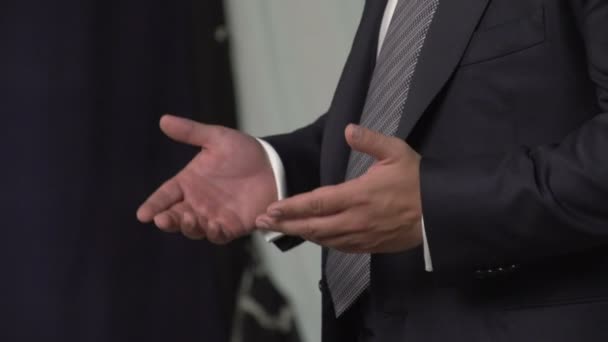 Gestures hands man in suit 3 — Stock Video