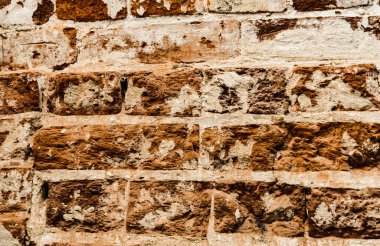 Selvi duvar deseni kırmızı selvi blokları, yakın plan, eski harap duvar.