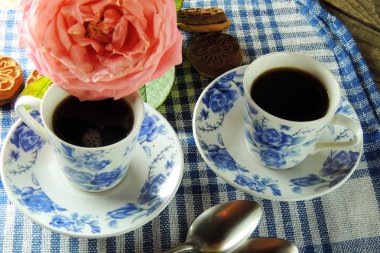 Romantik Kahvaltı, kahve iki