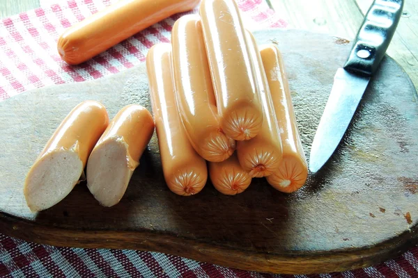 Salsicha no tabuleiro — Fotografia de Stock