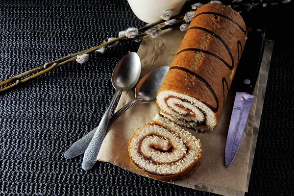 Rolada de biscoitos e chá — Fotografia de Stock