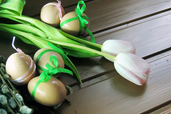 Tulipán a vejce — Stock fotografie