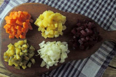 Salata salata sosu için madde 