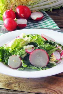 Taze salata lahana ve turp