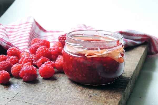 Marmelade med hindbær - Stock-foto