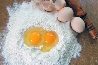 yumurta ve un