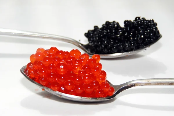 Caviar preto e vermelho — Fotografia de Stock