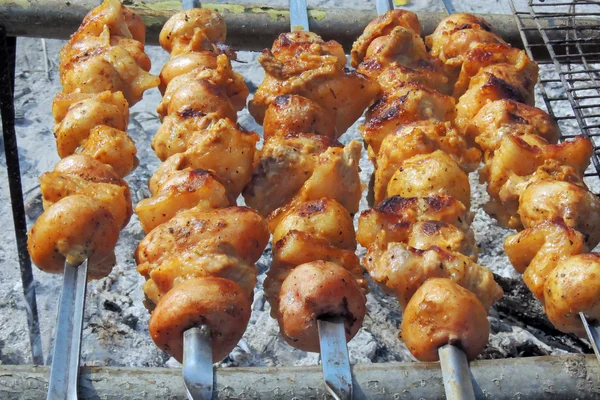 Patatas al horno con tocino en la parrilla —  Fotos de Stock