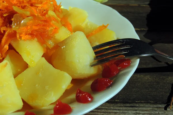 Boiled potatoes with carrots and onions — Stock Photo, Image