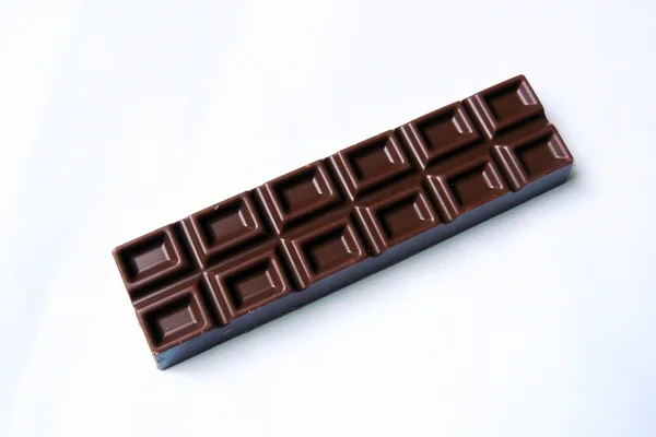 Barres de chocolat isolées sur fond blanc — Photo