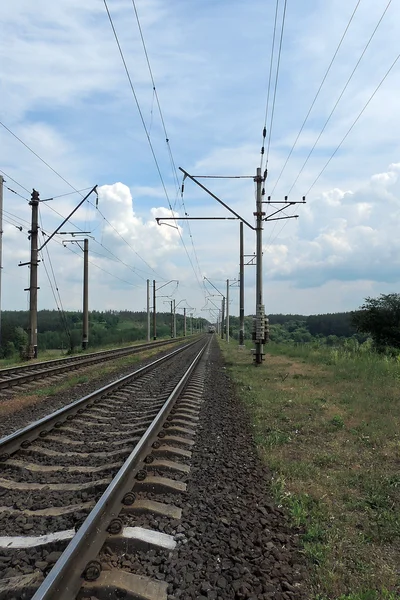 Eisenbahn, auf der Züge fahren — Stockfoto