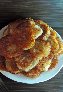 Patates gözlemesi, tablo