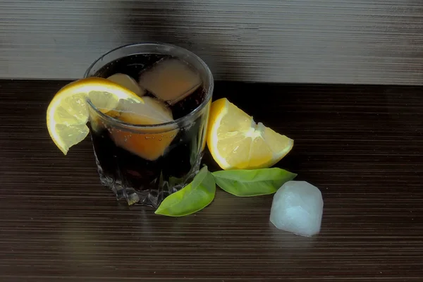 Rum and coke — Stock Photo, Image