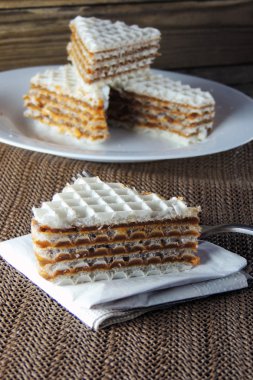 yoğunlaştırılmış süt ile waffle pasta