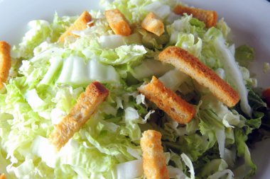 Pekin lahana salatası