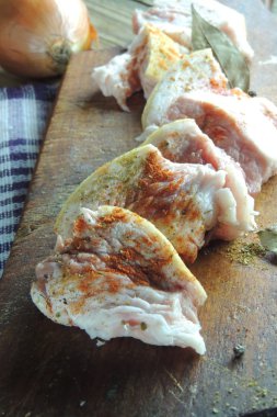 Baharatlarla şişko 