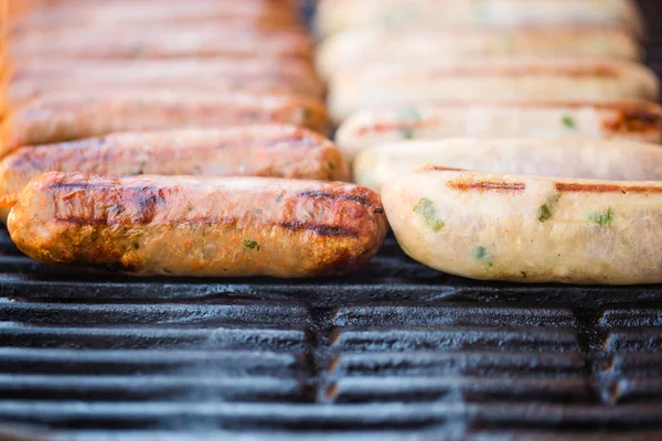 바베 큐 쇠고기와 돼지고기 소시지 — 스톡 사진