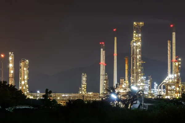 Impianto di raffinazione del petrolio, fabbrica — Foto Stock