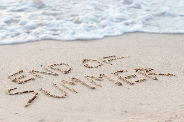 Text end of summer on beach — Stock Photo, Image