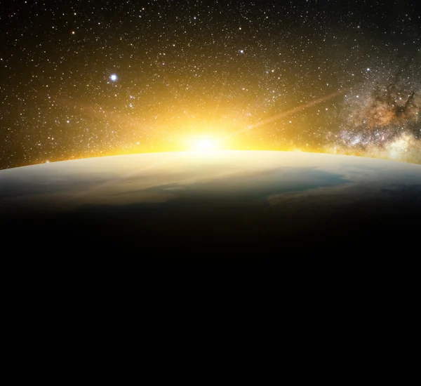 Terra e luce solare nella galassia elemento spaziale finito da nasa — Foto Stock