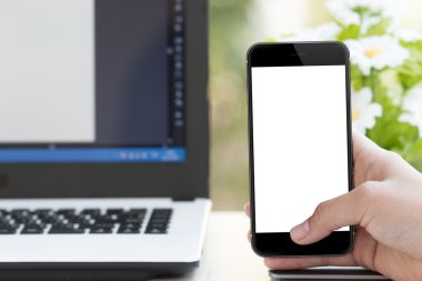 mockup telefon kadın el üstünde okul sırası