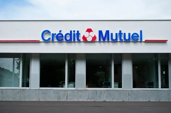 "crédito mutuo "señalización bancaria francesa — Foto de Stock