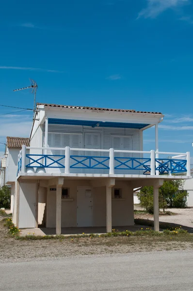 French wooden hut on stilts in border sea in Gruissan in France — Stock Photo, Image