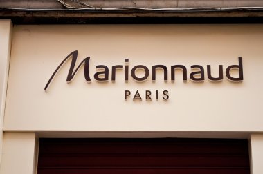 retail of the logo of the brand 