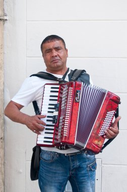 akordeon müzisyen sokak