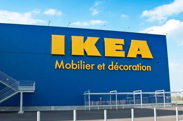 El minorista Ikea de muebles — Foto de Stock