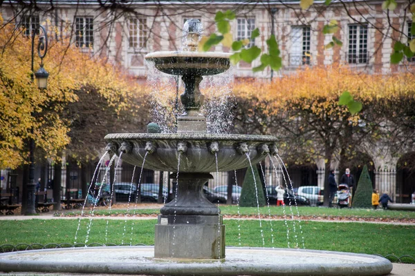 View Stoned Fountain Vosges Square Paris Autumn — Stock Photo, Image