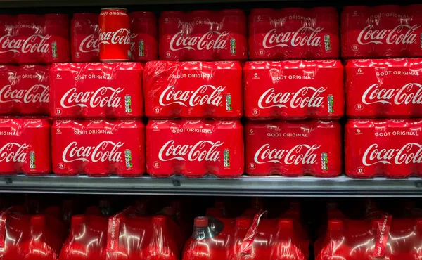 Mulghouse Frankrijk November 2020 Sluitingen Van Coca Cola Verpakkingen Van — Stockfoto