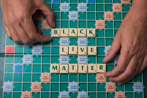 Mulhouse Franciaország Novembre 2020 Black Live Matter Szót Alkotó Ember — Stock Fotó