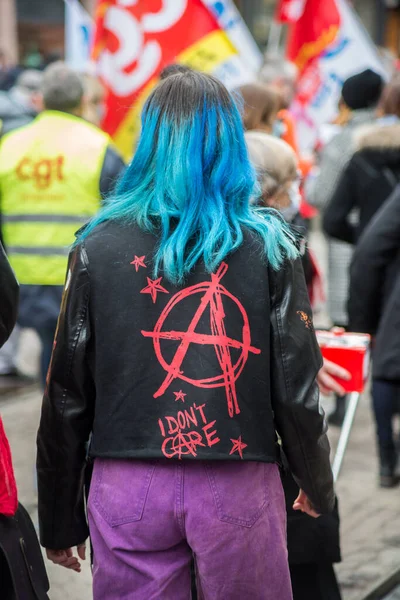 Strasbourg Frankrike Februari 2021 Porträtt Människor Som Protesterar Gatan Med — Stockfoto