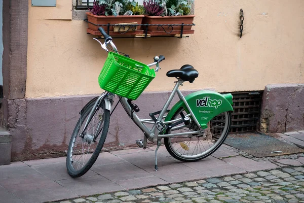 Estrasburgo Francia Febrero 2021 Alquiler Bicicletas Estacionadas Calle Pequeño Barrio — Foto de Stock