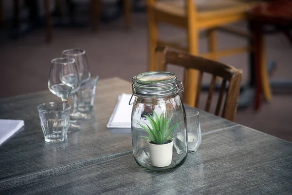 Closeup Glasses Decoration Table Restaurant Terrasse Street — Stock Photo, Image