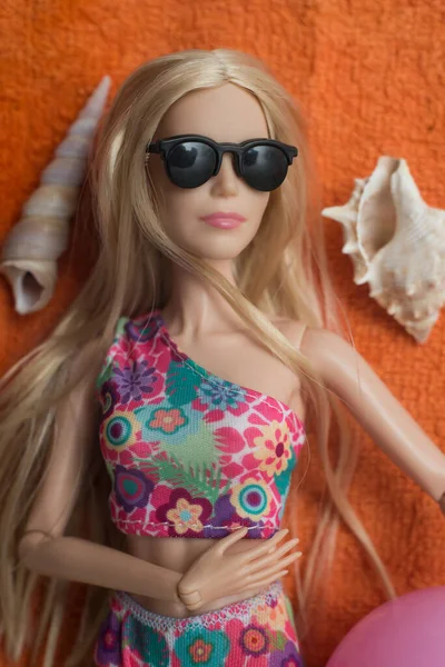 Mulhouse Francie Května 2021 Portrét Blonďaté Panenky Barbie Barevnými Bikinami — Stock fotografie
